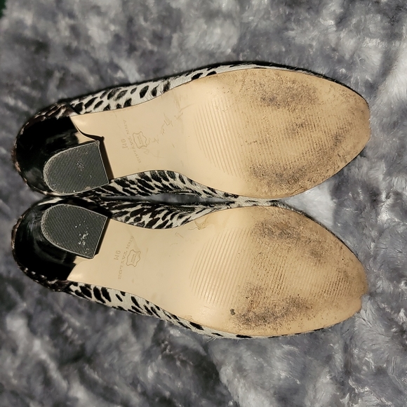 Ann Taylor black and white fur booties - Picture 3 of 8